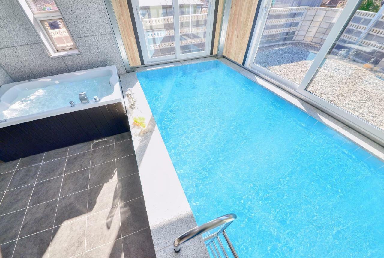 סוקצ'ו Lasso Pool Villa מראה חיצוני תמונה