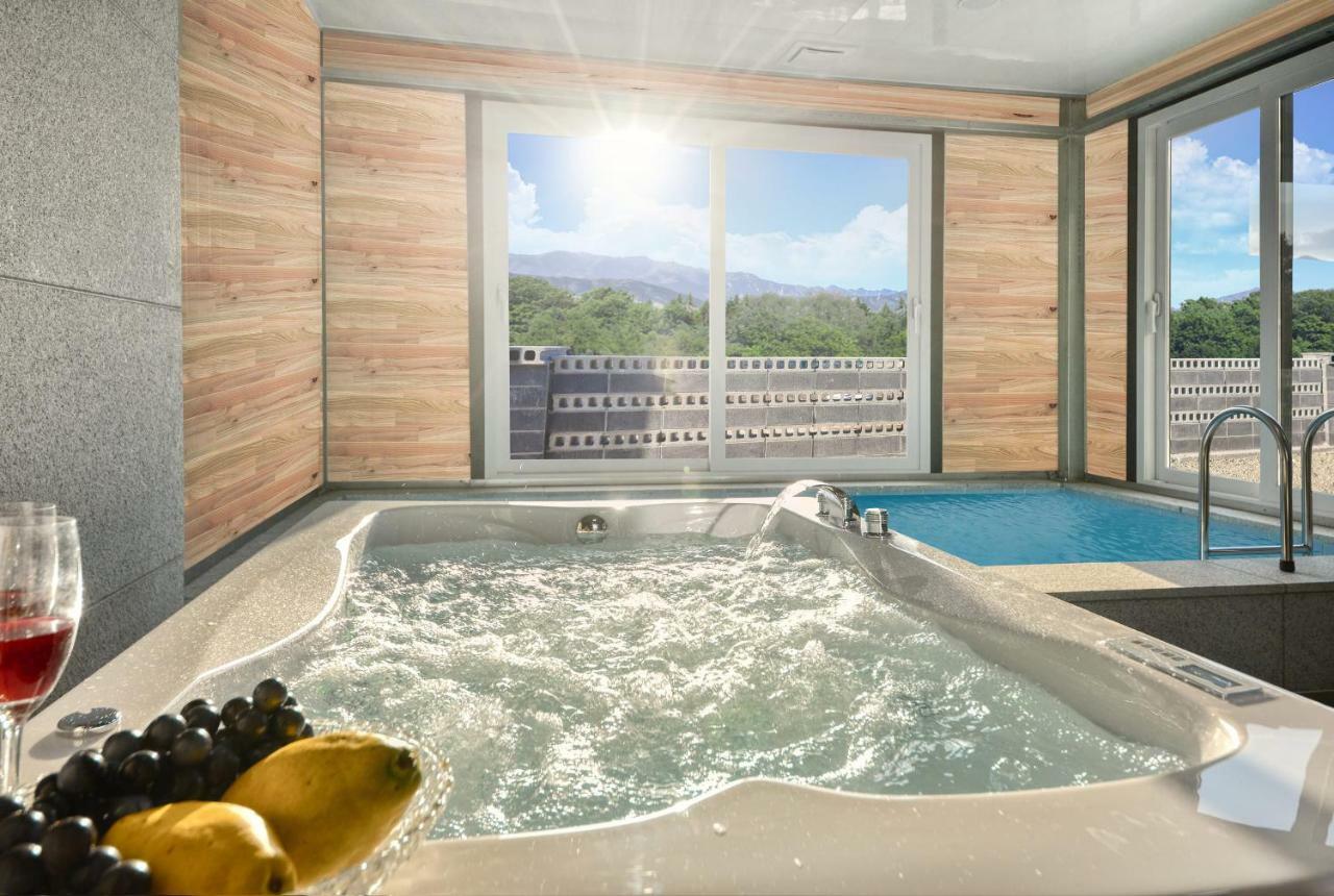 סוקצ'ו Lasso Pool Villa מראה חיצוני תמונה